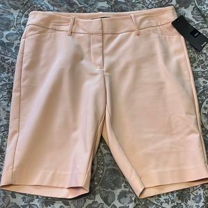 Womens dress shorts-NWT